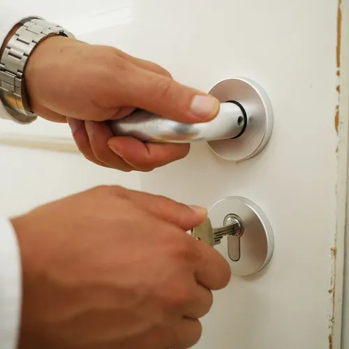 Des campus isariens fermés « jusqu’à nouvel ordre » alors que le...