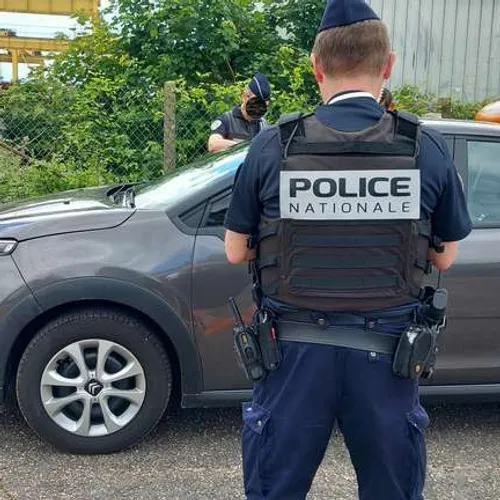 Un automobiliste toujours recherché après un refus d’obtempérer...