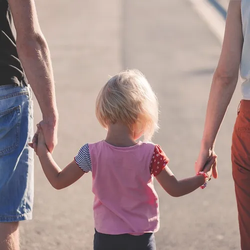 Une fillette de 3 ans s’échappe de sa maternelle à Maurecourt
