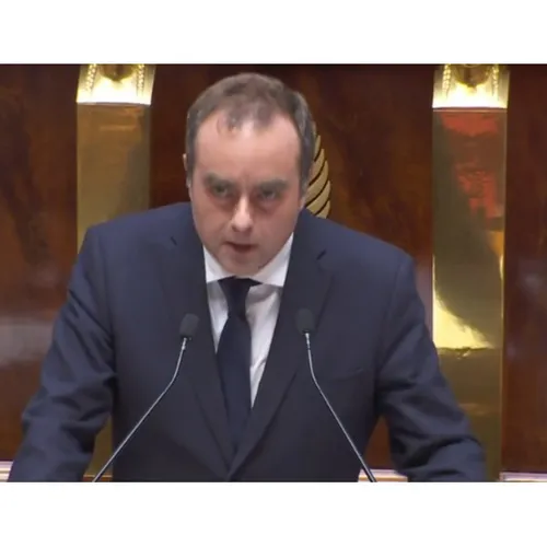 Parcoursup retravaillé, 500 postes d’enseignants en plus à la...