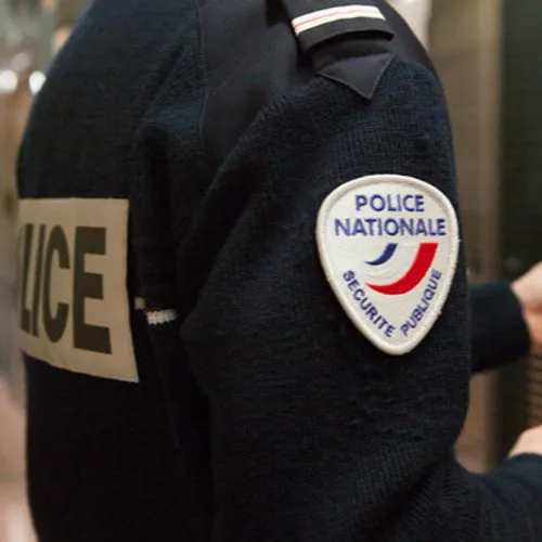 Un homme blessé par des tirs à trappes