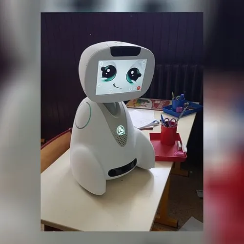 Des élèves remplacés par des robots dans la Somme