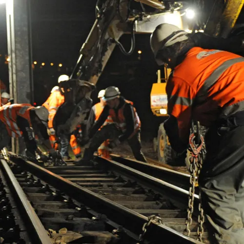 L’A1 et le TGV Paris-Lille coupés dans la Somme par un chantier...