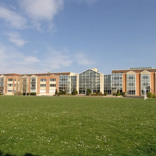 Le meilleur collège de Seine-et-Marne se trouve à Ozoir-la-Ferrière
