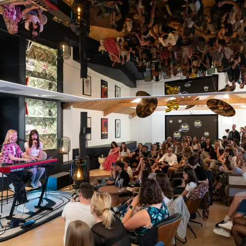 Angèle à Nantes - HIT WEST LIVE  