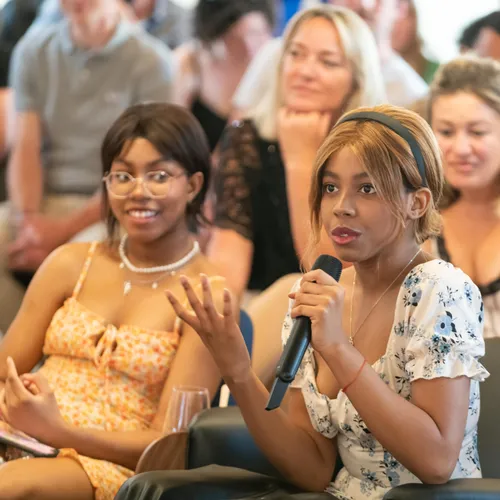 Angèle à Nantes - HIT WEST LIVE  