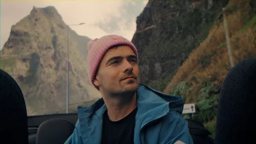 Nouveau style, sa voix, Bono... ce qu'il faut savoir sur Catharina,...