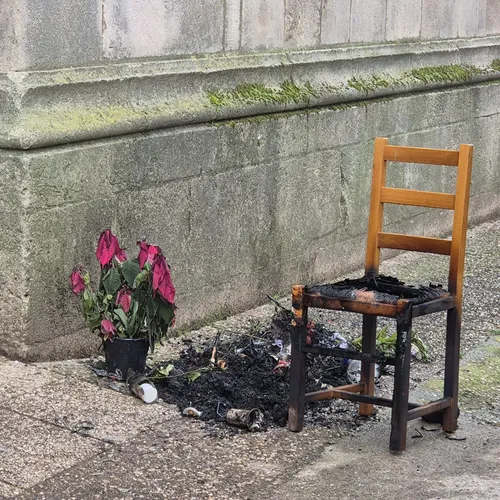 Plusieurs départs de feu ont été constatés à l'intérieur de l'édifice