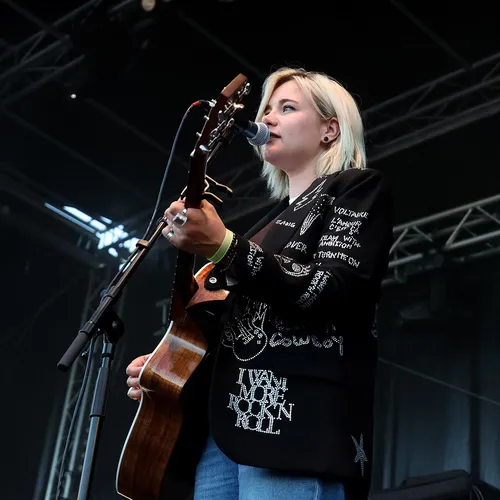 Stéphane sur la scène du Food Trucks Festival 86