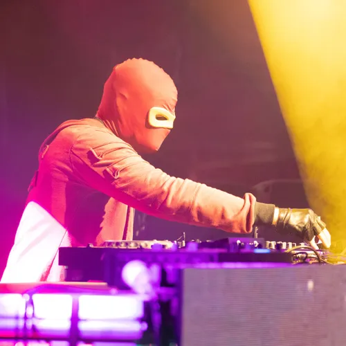 Sound of Legend sur la scène du Tour Vibration 2023