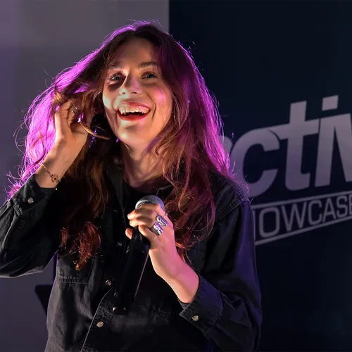 ACTIV Showcase Roanne ADÉ Charlie Winston