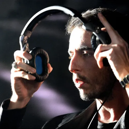 Contact Session - Contact FM - The Avener - 01