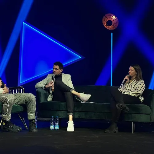 Contact VIP - MATT POKORA - Arenberg Creative Mine - 7 décembre 2022 