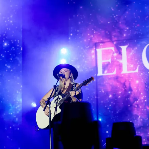 ELOÏZ "HEY BRO" (LIVE)