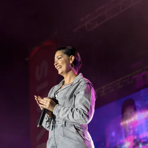 SHERYFA LUNA "Il avait les mots" (LIVE)