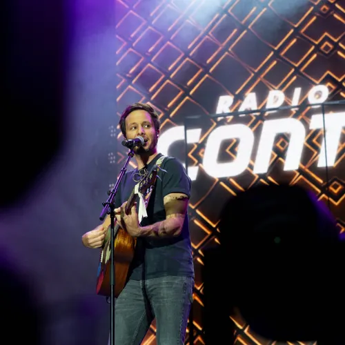 VIANNEY "Comment on fait" (LIVE)