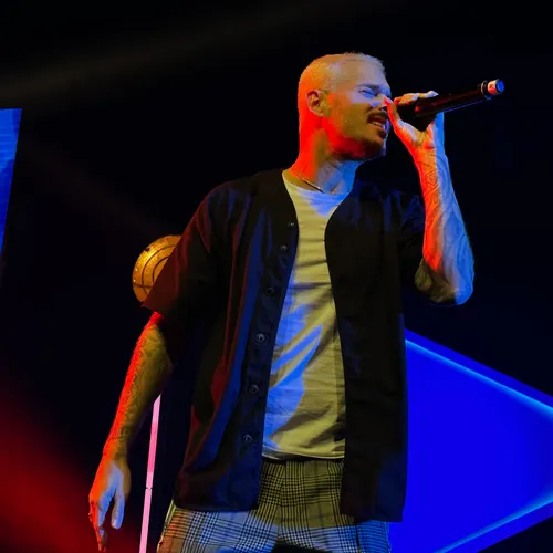 Contact VIP - MATT POKORA - Arenberg Creative Mine - 7 décembre 2022 