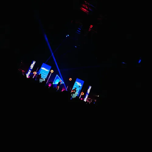 Contact VIP - MATT POKORA - Arenberg Creative Mine - 7 décembre 2022 