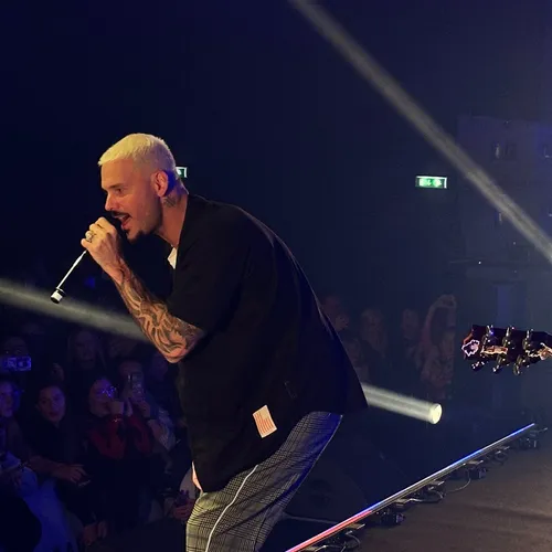 Contact VIP - MATT POKORA - Arenberg Creative Mine - 7 décembre 2022 