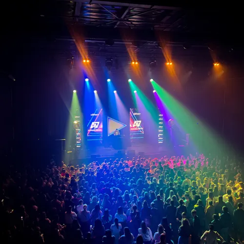 Contact VIP - Mentissa et Helena - Site minier d'Arenberg mars 2025