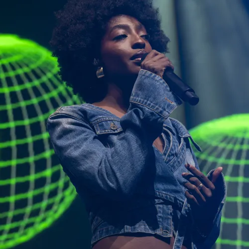 Contact VIP - Ebony - 10 octobre 2025 à l'Elispace de Beauvais