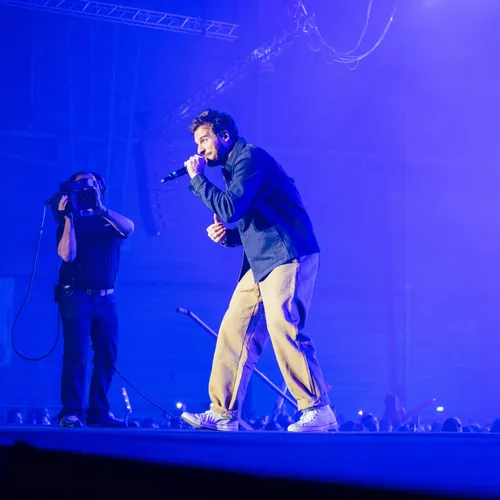 Amir - Grand Live Radio Contact - 25 novembre 2022 - Gayant Expo Concerts Douai