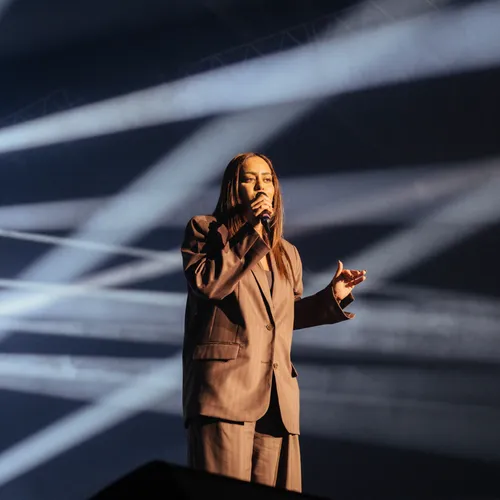 Amel Bent - Grand Live Radio Contact - 25 novembre 2022 - Gayant Expo Concerts Douai