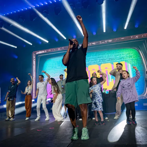 Soprano - Grand Live Radio Contact - 9 juillet 2025 à Calais