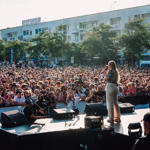 Océane, gagnante du casting "mon premier Grand Live Radio Contact" - 9 juillet 2025 à Calais