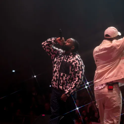 CONTACT VIP - Dadju & Tayc - Adriàn Verdà - 24 avril 2024 - Cité des Congrès de Valenciennes