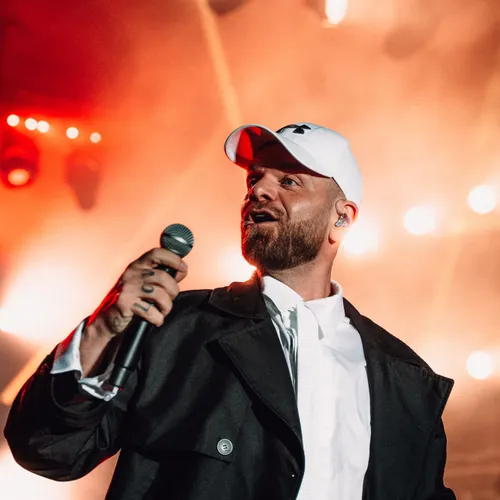 Keen'V - Grand Live Radio Contact - 9 juillet 2025 à Calais