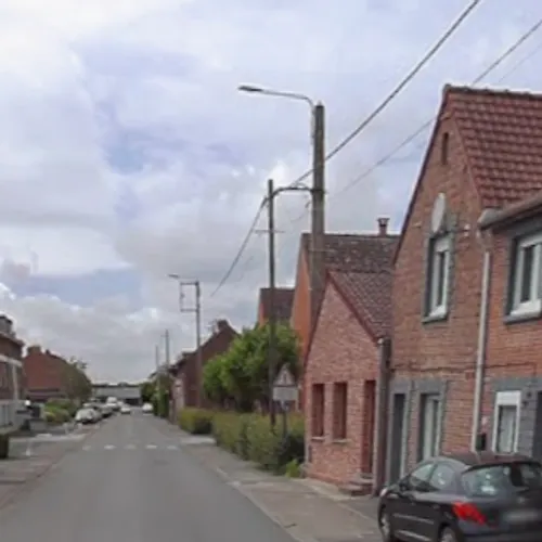 Deux personnes blessées dans un incendie à Merville