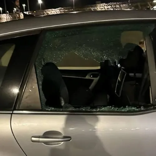 Gravelines : des véhicules de la centrale ciblés par des jets de...