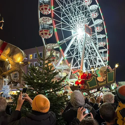 La Grande parade de Dunkerque la Féerique, là c'est vraiment Noël