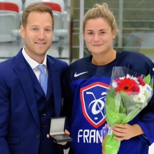 Hockey-sur-glace, Coudekerque-Branche : Estelle Duvin va porter...