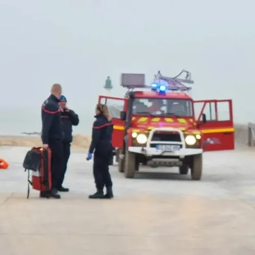 Pas-de-Calais : trois personnes isolées par la marée dans la baie...