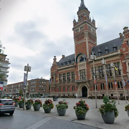 Deux individus interpellés après des dégradations dans un immeuble...