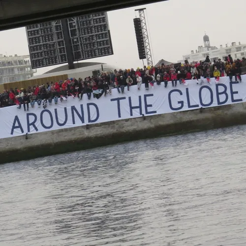 Affiche rock around the globe_10 11 24_Marie Chevillard