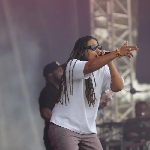 La rappeuse Meryl a rapidement conquis les festivaliers, sur la scène Médiator.