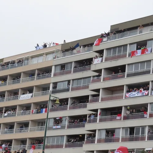 Supporters toit immeuble_10 11 24_Marie Chevillard