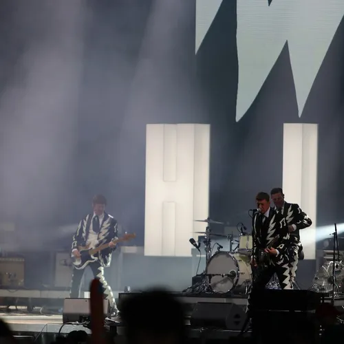 "Come on!", "Hate to say I told you so", "Tick Tick Boom"... The Hives ont enchaîné leurs tubes.