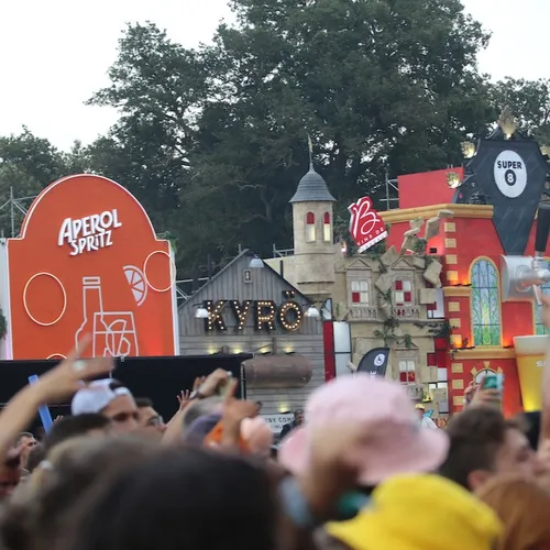 Les bars towers du festival, avec quelques nouveautés cette année.