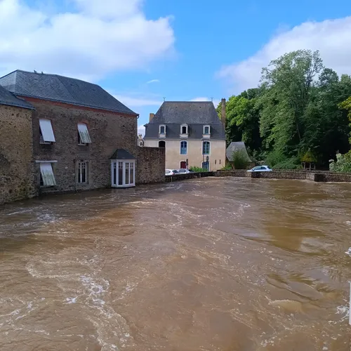 A Craon, l'Oudon est sortie de son lit durant la nuit de mercredi à jeudi.