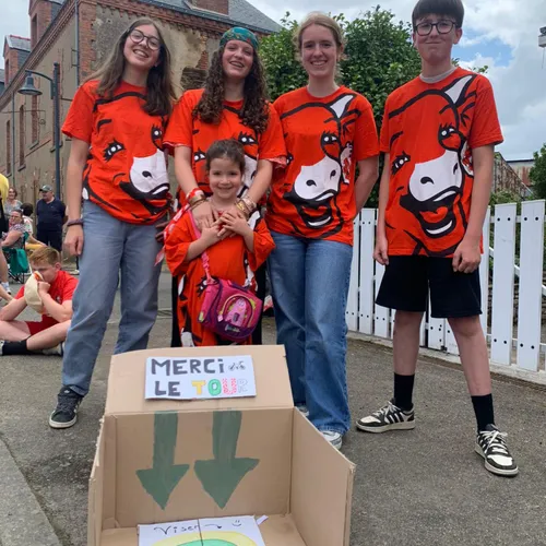 Juliette, Eloïse, Raphaël, Valentine et Rose  sont venus de Changé, en Mayenne.