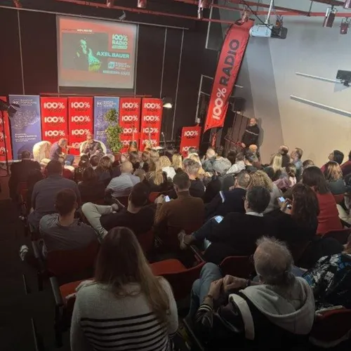 SHOWCASE AXEL BAUER ET ALLAN VEDE