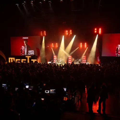 LIVE-03