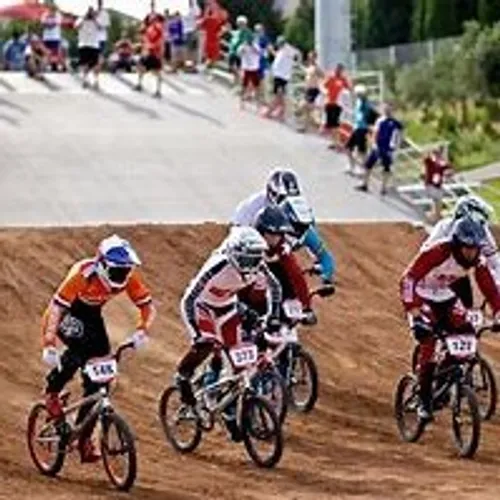 Jeune prodige du BMX