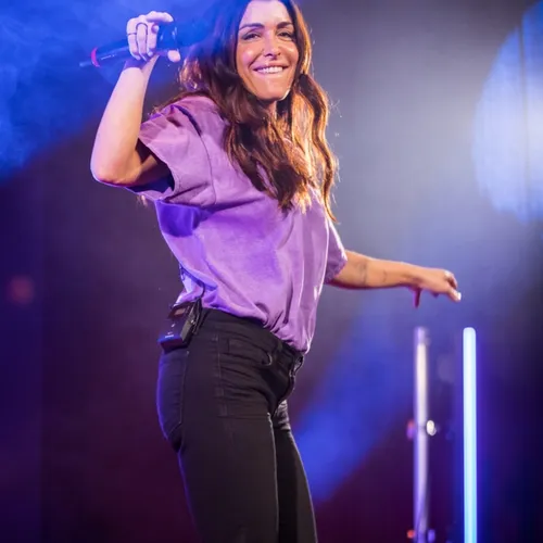 Jenifer TOP MUSIC VIP émission On Est Tous Debout Vox Strasbourg 2022 @René Higelin Photography