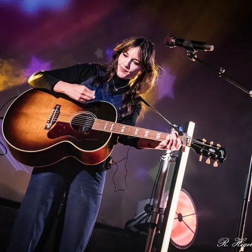 Jain au Top Music VIP