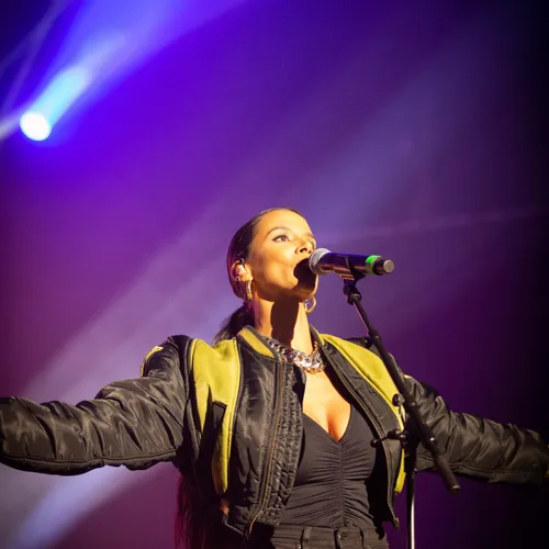 Shy'm - @ Luc Bally photographe